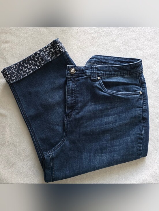 Christopher & Banks Denim - Christopher & Banks Cropped Jeans, Size 14